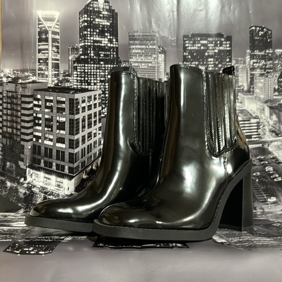 Steve Madden Ankle Boots - Picture 4 of 6